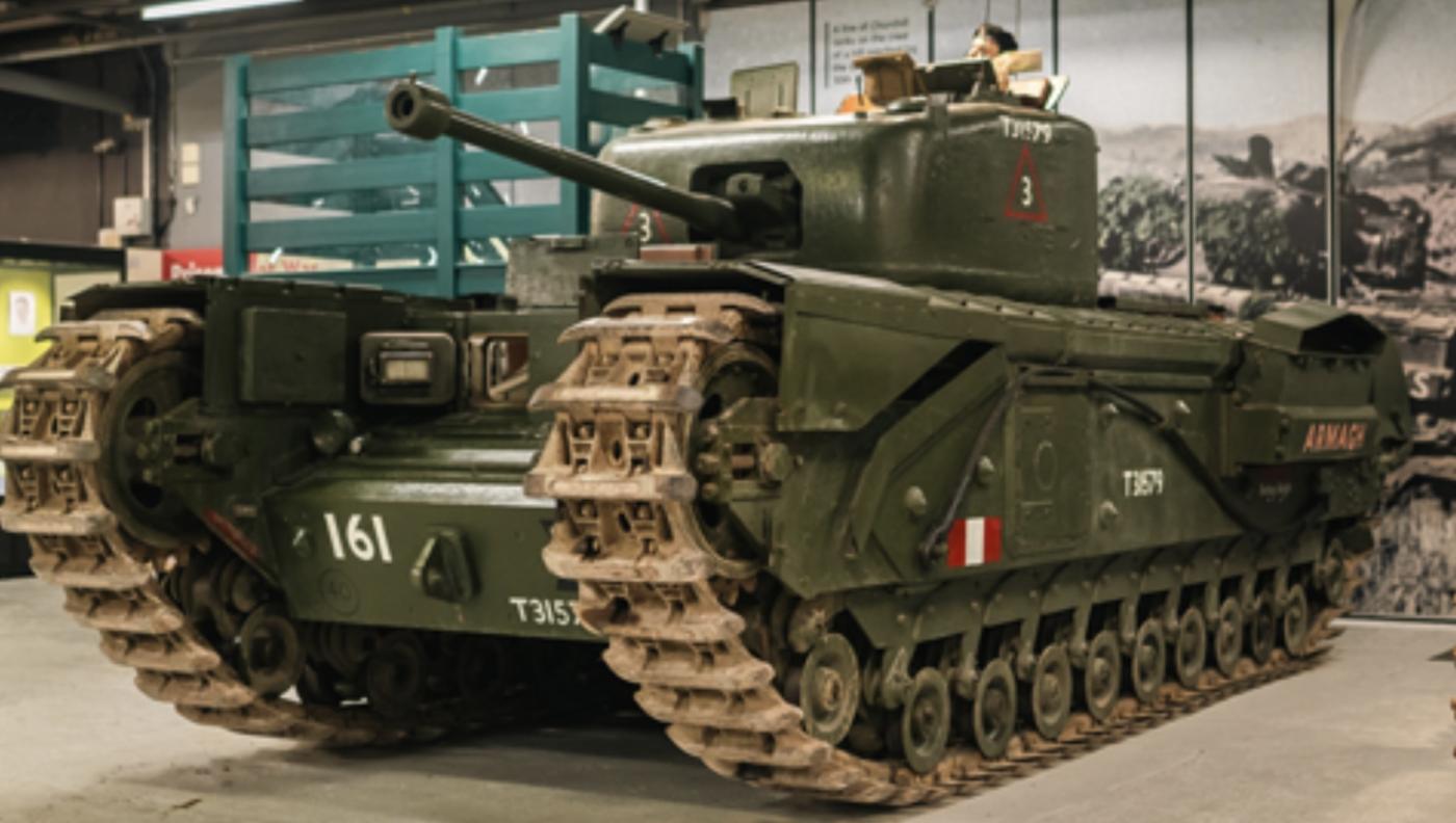 Churchill tank ww2 British weapons 