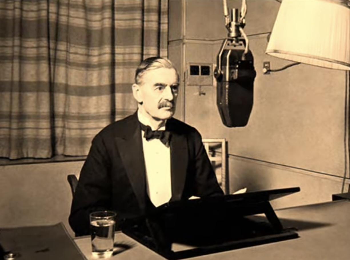 Neville chamberlain ww2 British priminister 