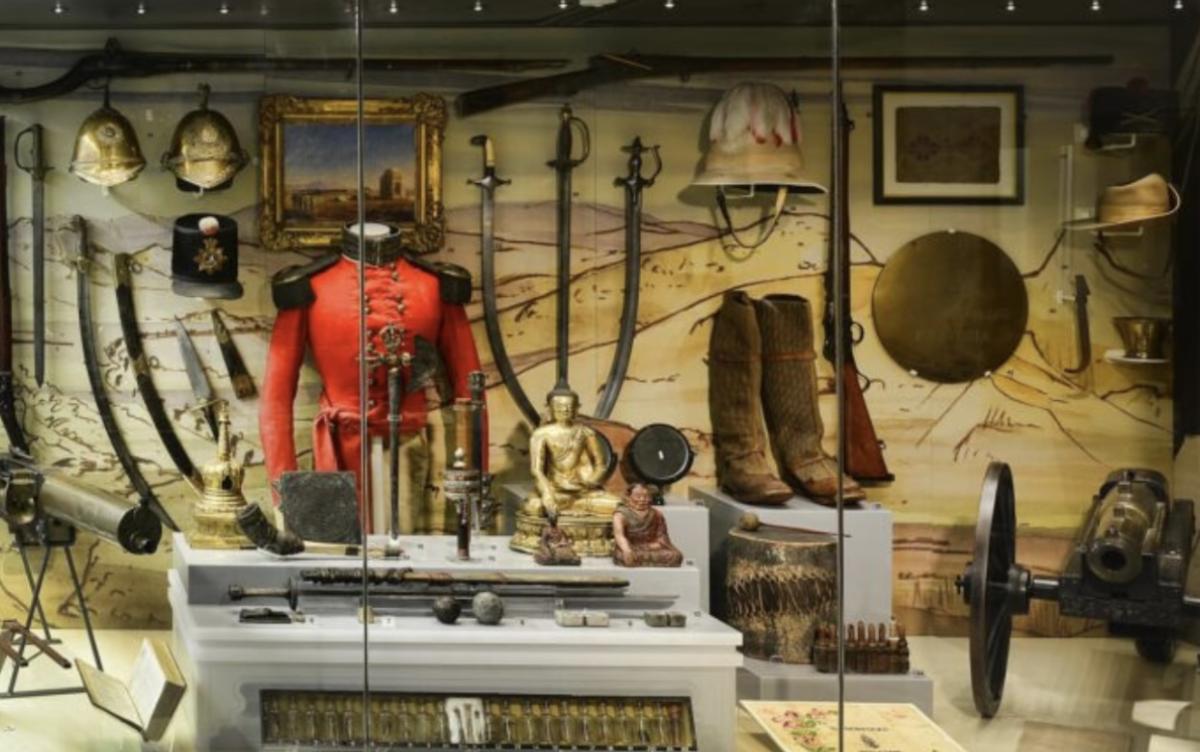 Uniform of war 
