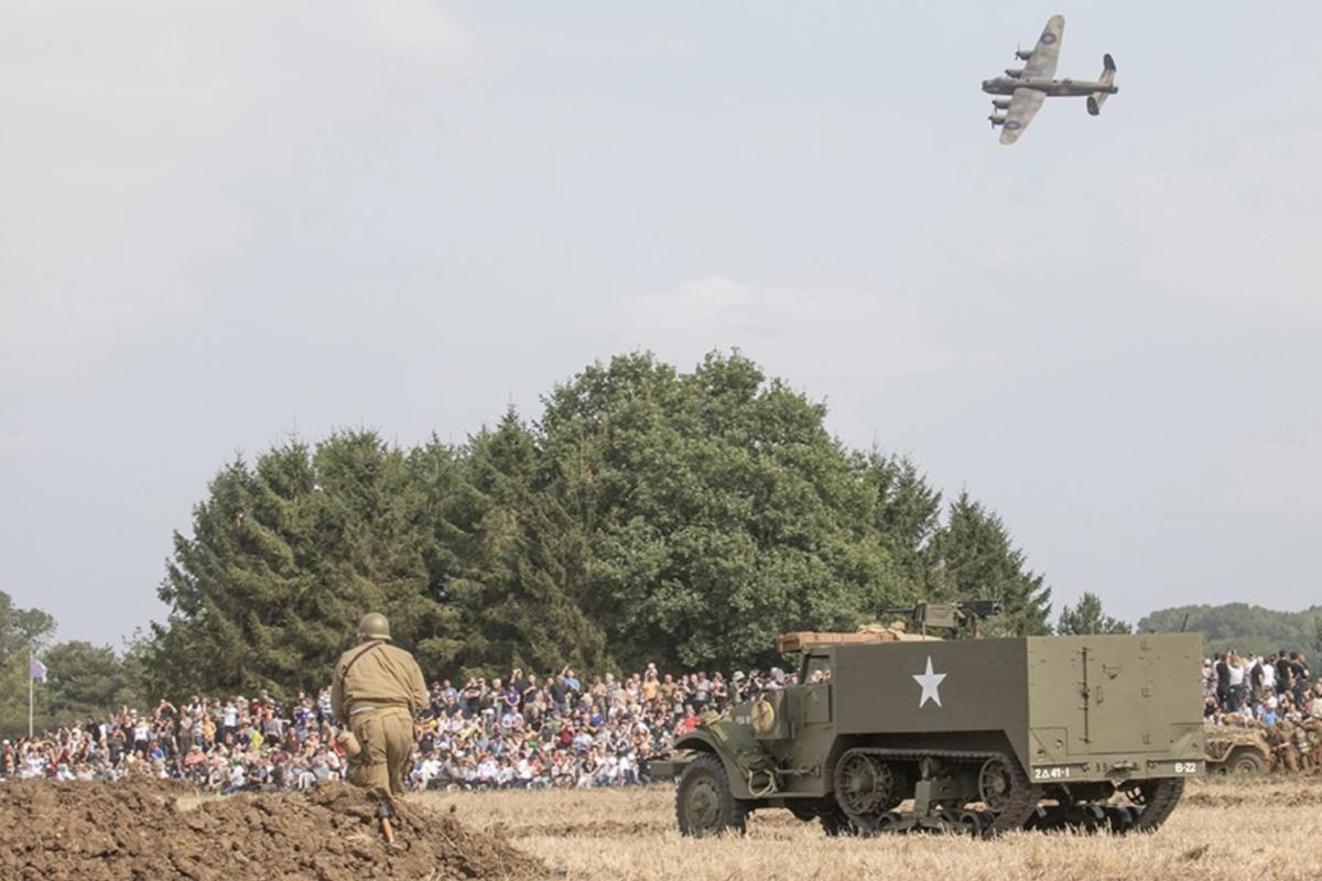 Tanks at The Victory Show
