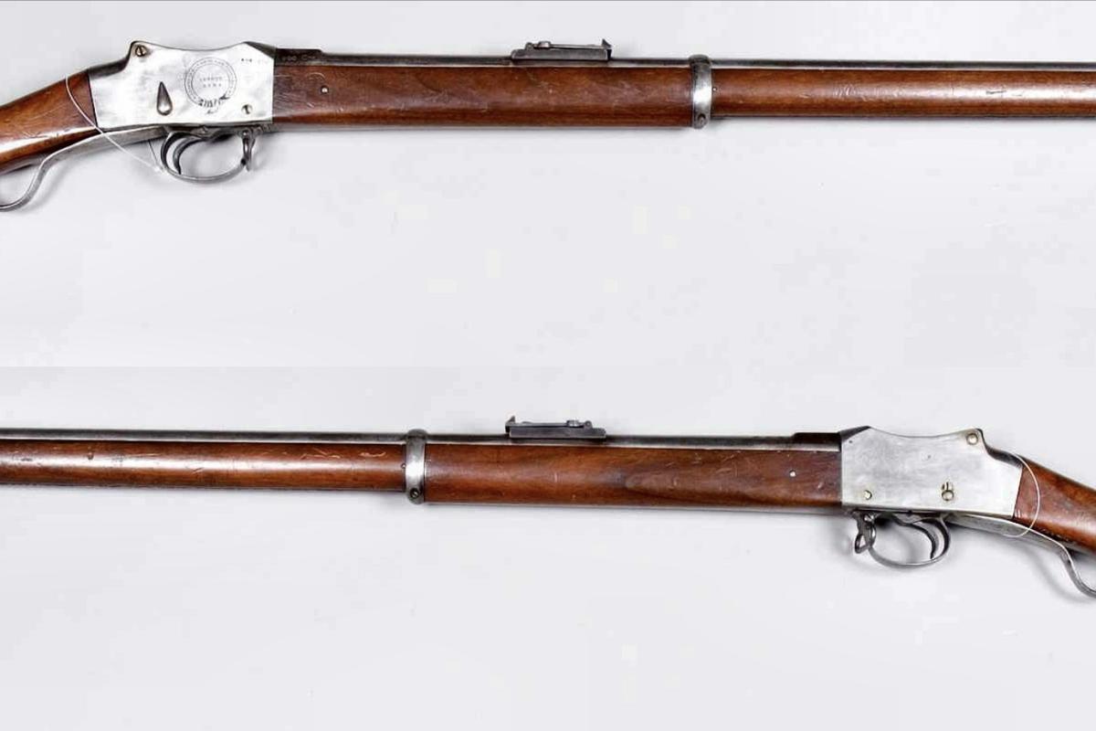 Martini Henry rifle 